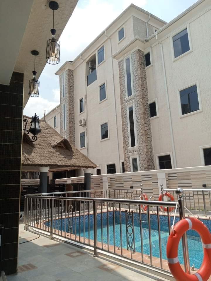 Franklin Exclusive Hotel swimming pool